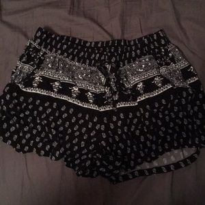 Comfy pattern shorts